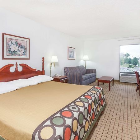 Super 8 By Wyndham Conway Hotell Eksteriør bilde