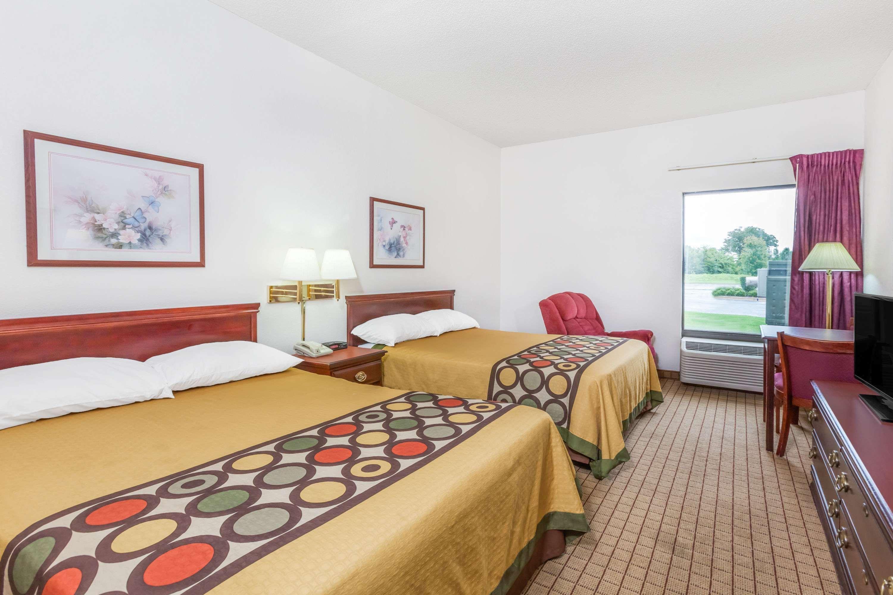 Super 8 By Wyndham Conway Hotell Eksteriør bilde