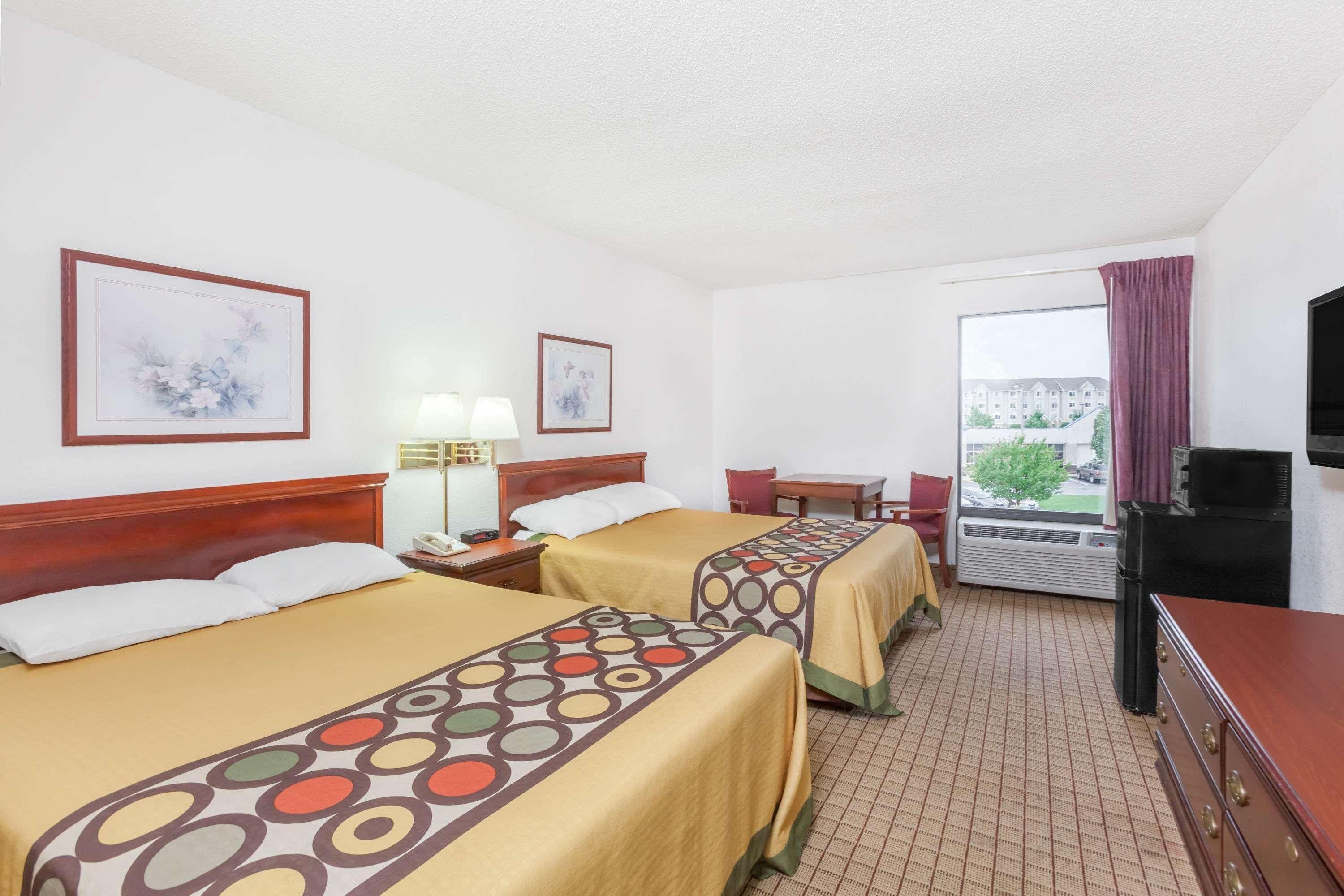 Super 8 By Wyndham Conway Hotell Eksteriør bilde